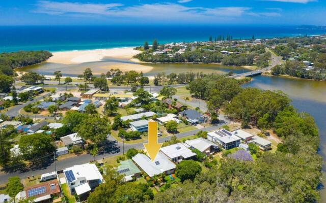 Lakehouse10 - private lake access, beach, shops