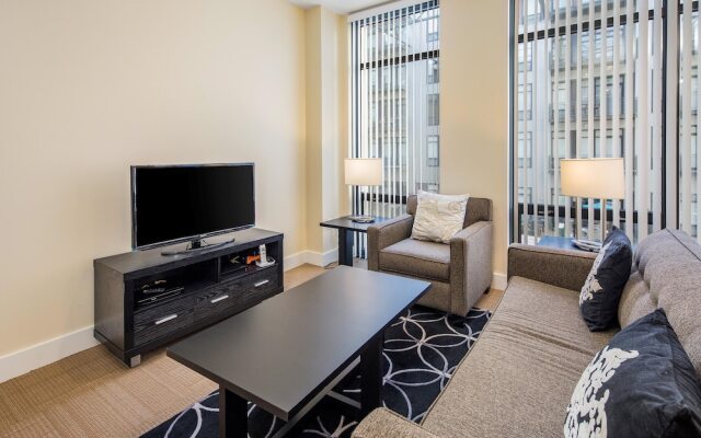 Global Luxury Suites at the Gateway Arch