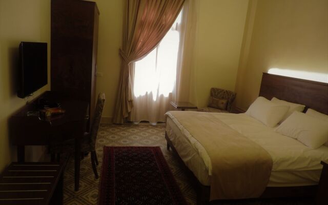 La PLace Hotel
