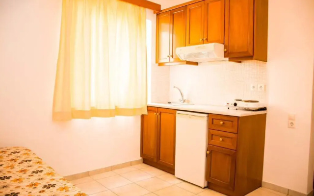 Villa Aphrodite Hotel Apartments Studios by Estia