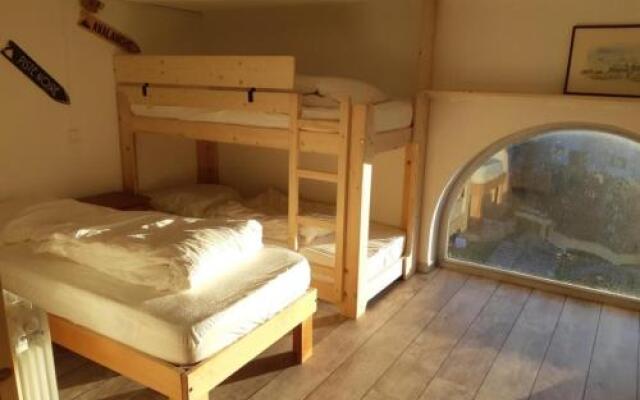 Apartment Place Des Arolles - 2