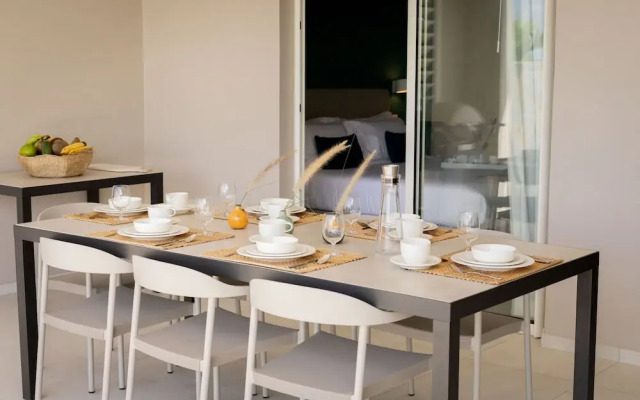Eden Roc Villas
