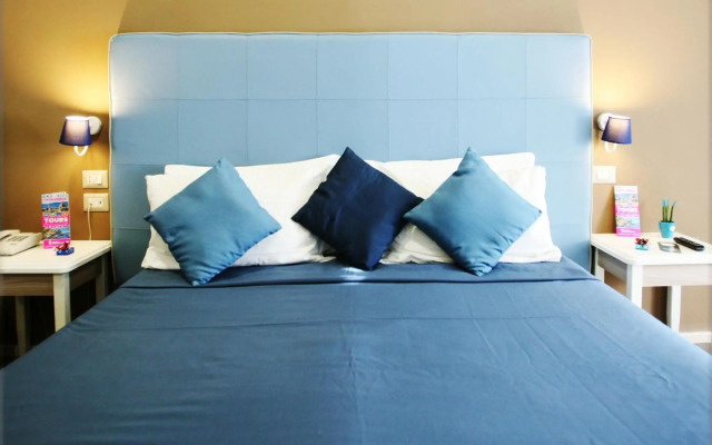 Hotel Magenta