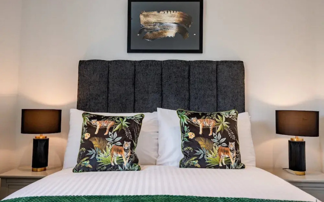 Host Stay Carlisle Road House