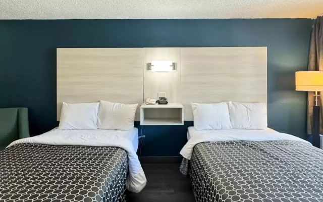 Suburban Studios McDonough South I-75