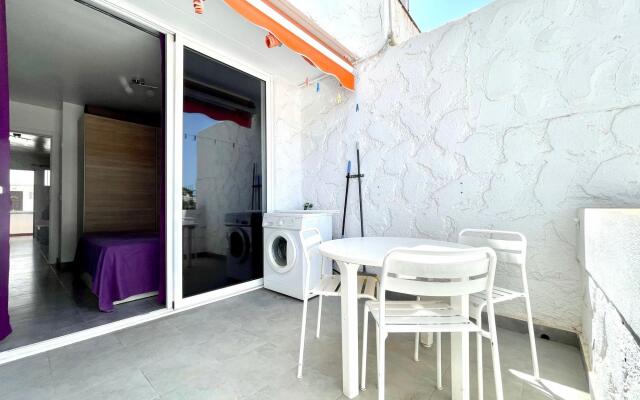 One cozy bedroom with Wifi,pool in Tenerife South