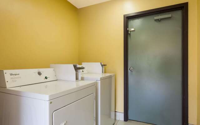 Quality Inn Coliseum