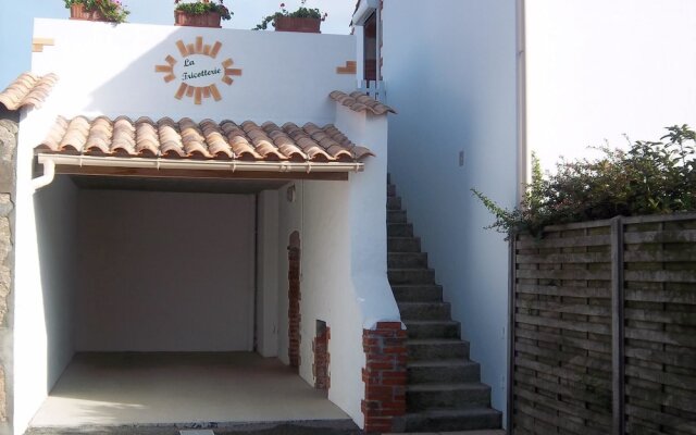 Apartment With 2 Bedrooms In Laiguillon Sur Vie With Furnished Terrace And Wifi 10 Km From The Beach