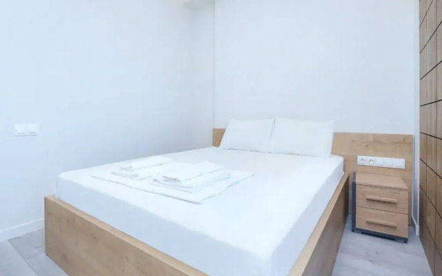 Stay inn on Amiryan 26/4