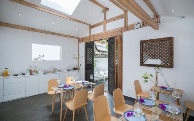 Floral Hotel Lijiang Guangyin Designer