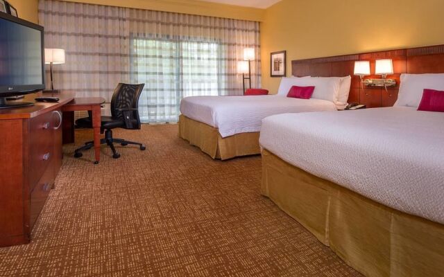 Courtyard Richmond West