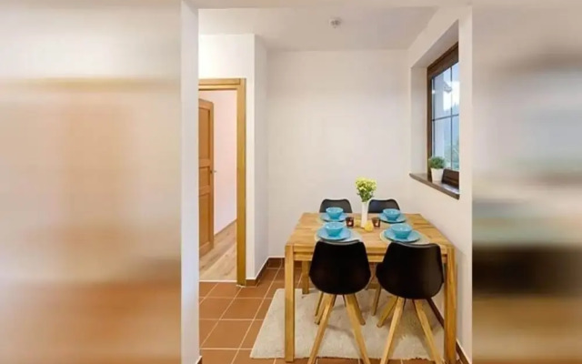Comfortable Apartment With Living Room