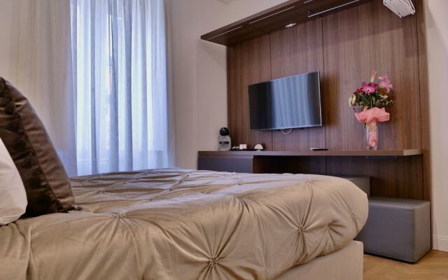 Helmirage Suite Via Del Corso