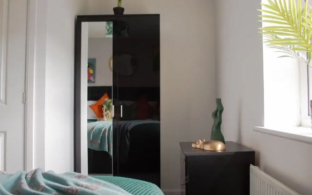 Cosy 2-bed House in Nottingham