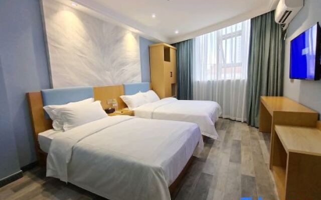 Sunshine Holiday Hotel（Beihai Silver Beach Beach Park）