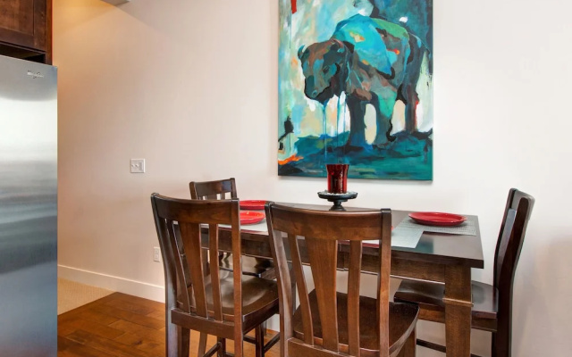 Polished 2br Park City 2 Bedroom Condo