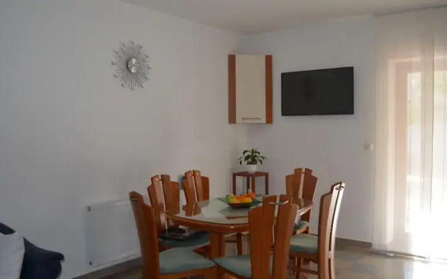 Apartments Luana