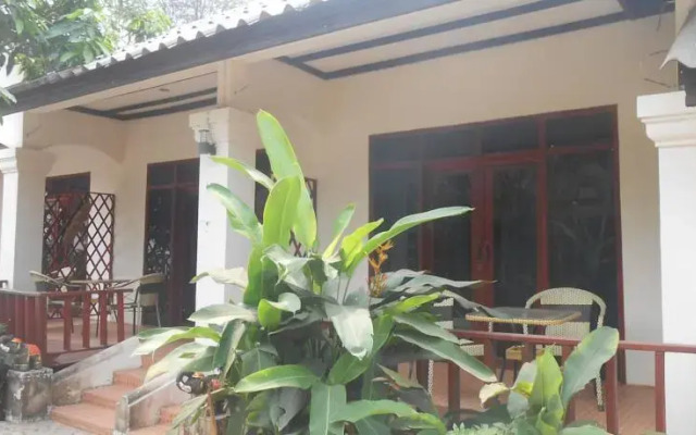 Dok Champa Guesthouse