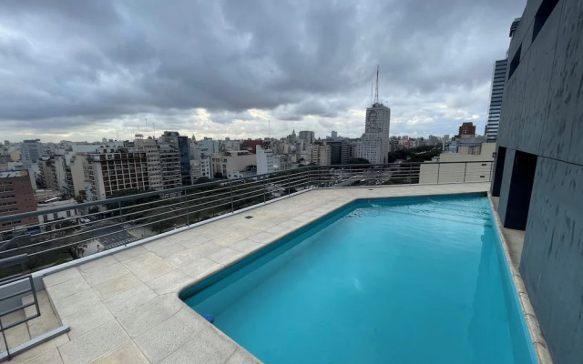 Studio Apartment on 13th Floor With Balcony Terrace