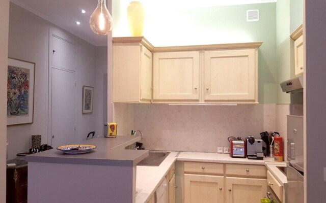 Studio in Nice - 2 km From the Beach