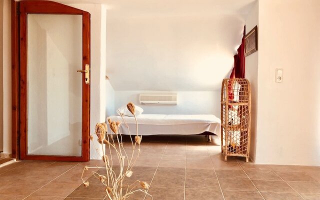 Villa Pisces by Akdenizvillam