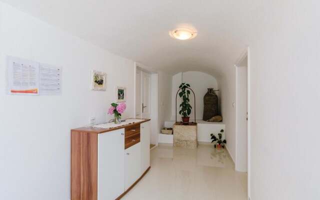 Amazing Home in Slano With Wifi and 4 Bedrooms