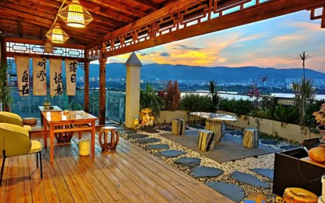 Maitreya Huxi Man Hot Spring Homestay (Huquan Water Town Tourist Resort Scenic Area Branch) – Restaurant – Mile
