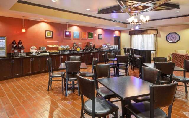 Comfort Suites Lake Worth