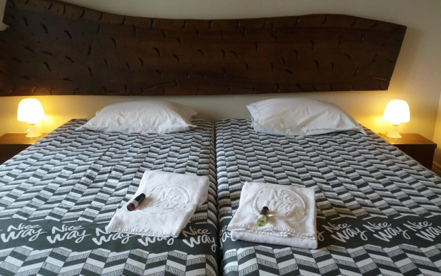 Nice Way Porto Hostel