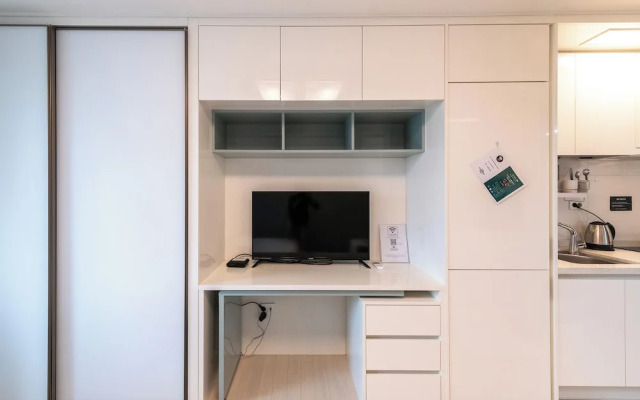 The November Stay In Landmark