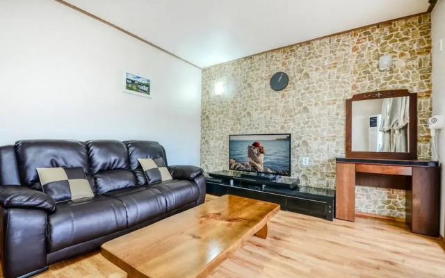 Yangyang Water Sol Valley Pension