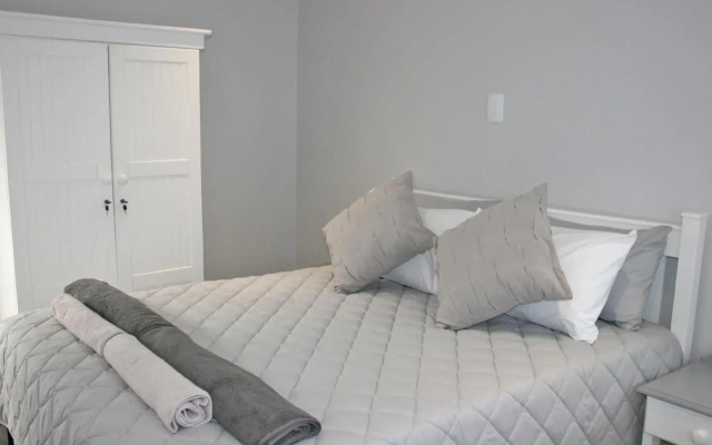 Myoli Holiday Apartments
