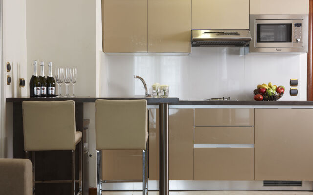 AVA Hotel & Suites