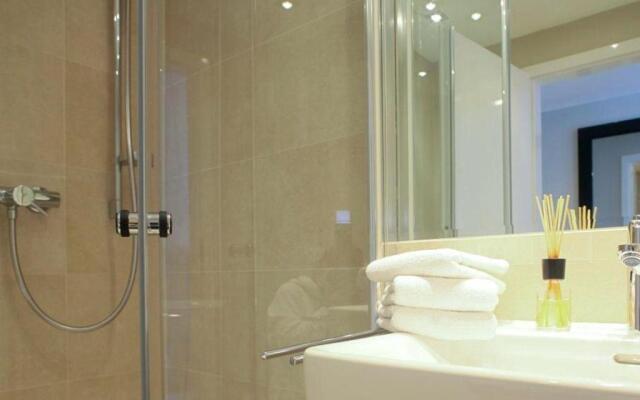 Victoriaresidenz-App-12-Ekki-s-Suite