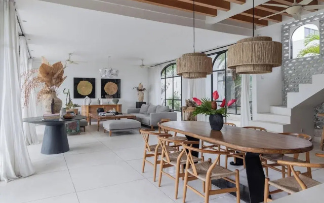 Bi Design House