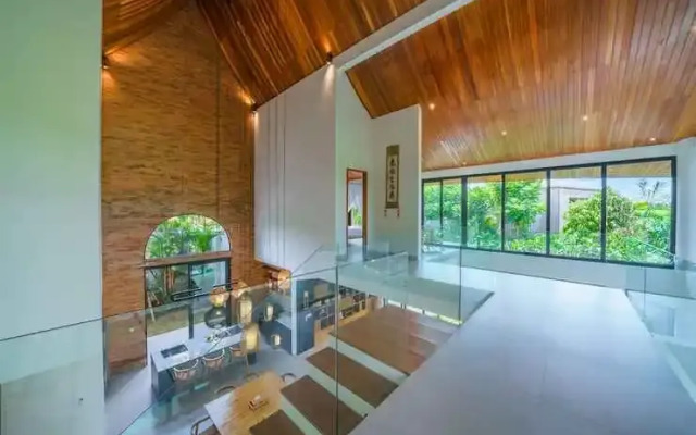 Villa Satiya