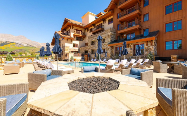 Madeline Hotel & Residences, Auberge Resorts Collection
