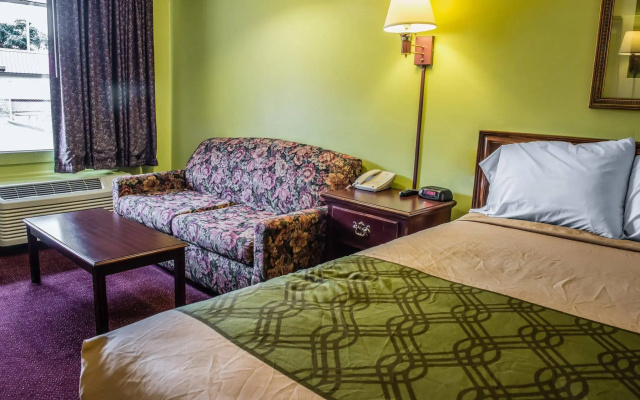 Econo Lodge Pittsburgh