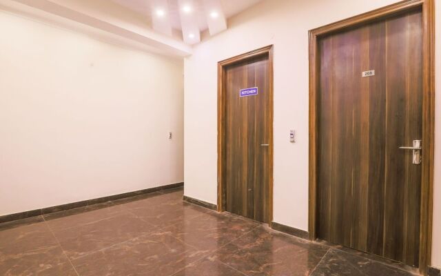 FabExpress Star Guest House