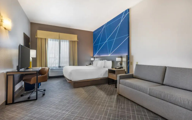 Comfort Inn & Suites Frisco East - McKinney