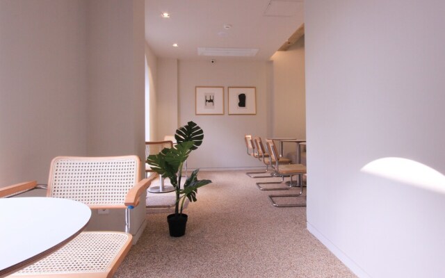Seven Bricks Hotel