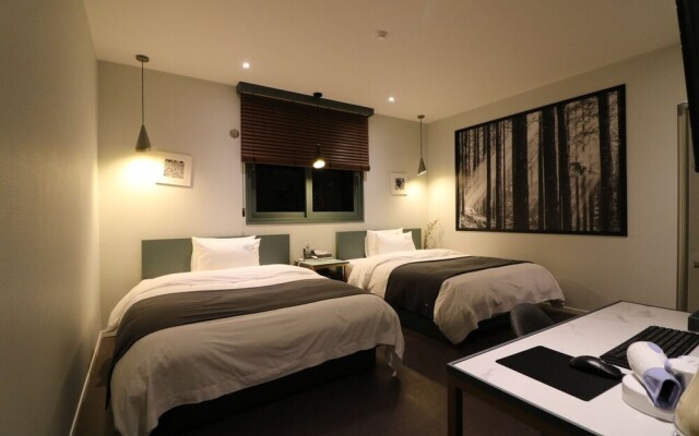 Stay-inn Hotel