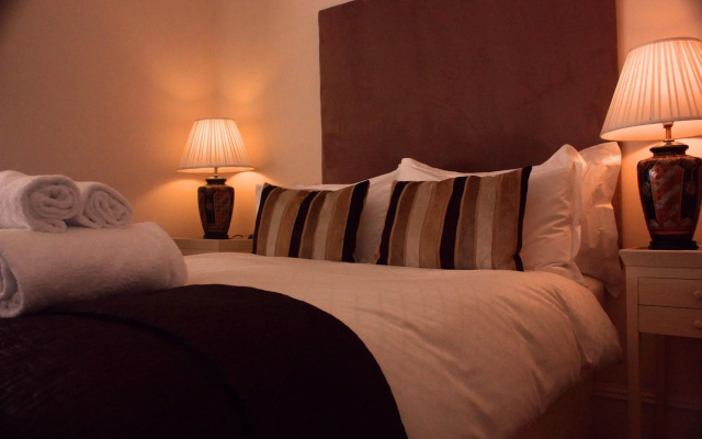 Annandale Arms Hotel