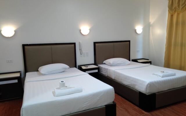 Meaco Royal Hotel- Aparri