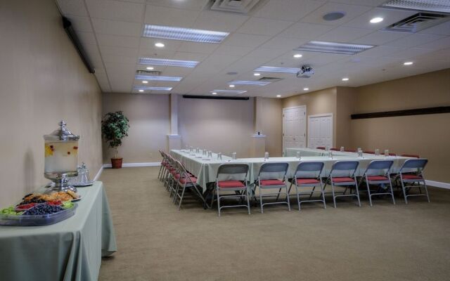 Grass Valley Courtyard Suites