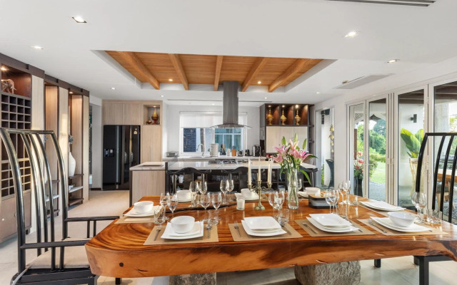 Ocean View Boutique 8BR Pool Villa Sawan