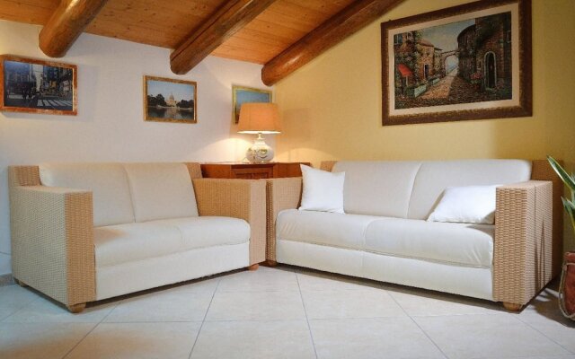 Villa With 3 Bedrooms in San Vito dei Normanni, With Private Pool, Fur