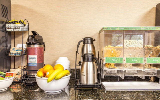 Best Western Plus Cleveland Inn & Suites