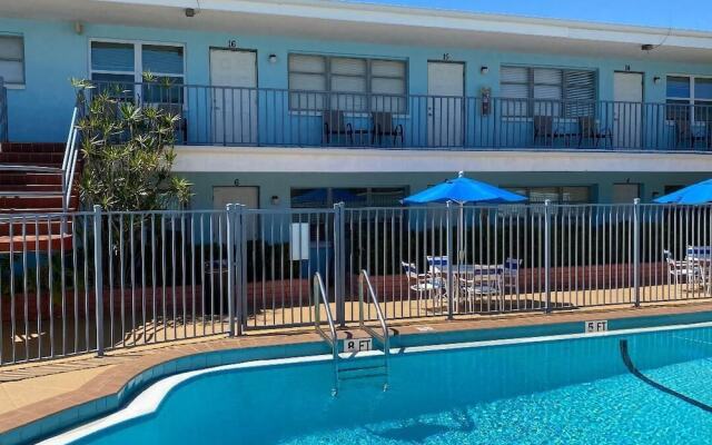 Beachside Resort Motel