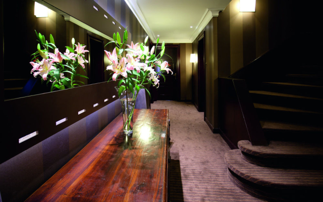 Kefalari Suites